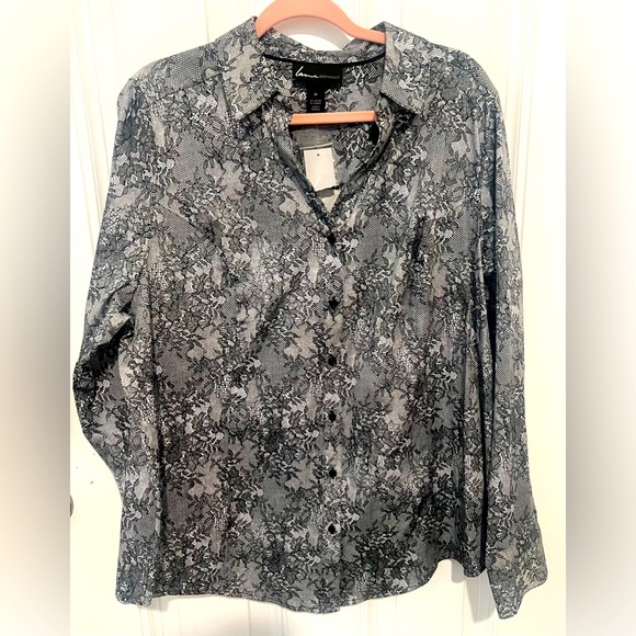 Lane Bryant Button Down shirt Size 24 white black faux lace look print NWT! - Picture 1 of 15